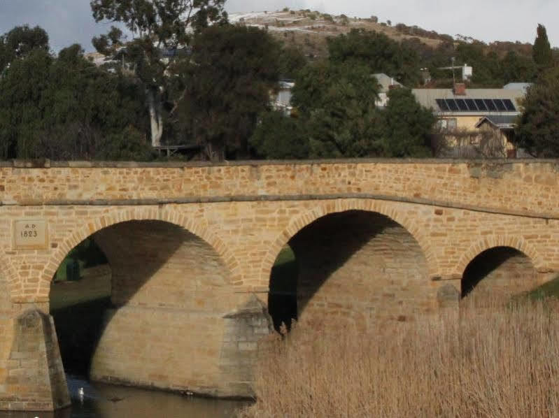 Bridge Cottages Sargeants & Armoury Cottages 1823 - History & Charm Richmond Exteriör bild